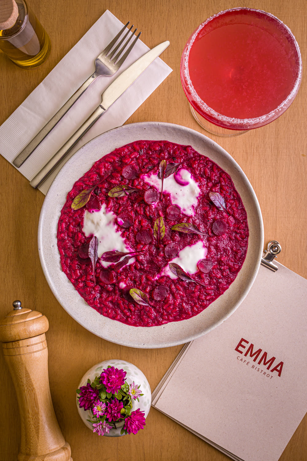 Risoto Rosa de beterraba assada com stracciatella